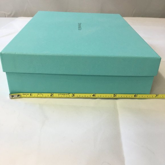 Tiffany Empty Box Wide and Flat 9x6.5x2.25 inches - Picture 7 of 7